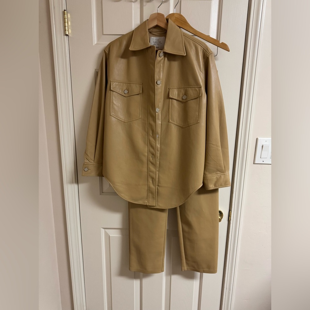Aritzia NEW beige pleather jacket and pants comes as a set. Size XS and 6, Small